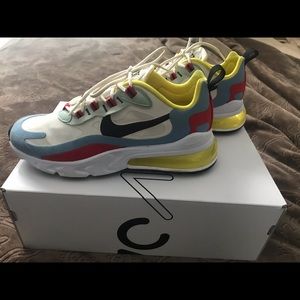 Nike Air React 270 Women’s size 8